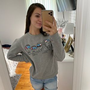 ROWDY GENTLEMEN CREWNECK